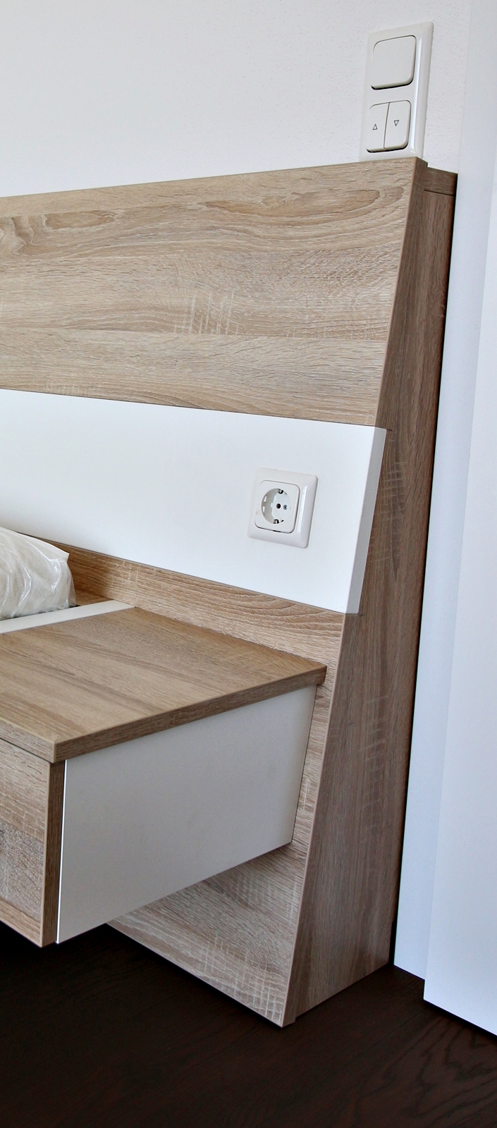 Karl Fröschl - KF-Lebensträume - Nachtkästchen