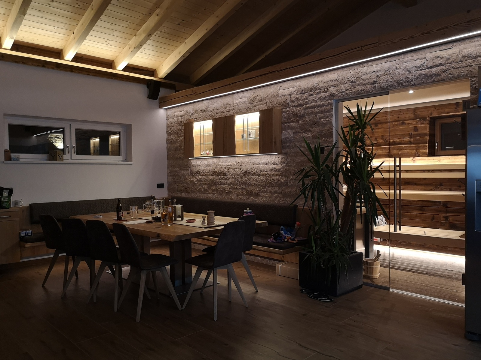 Karl Fröschl - KF-Lebensträume - Esszimmer