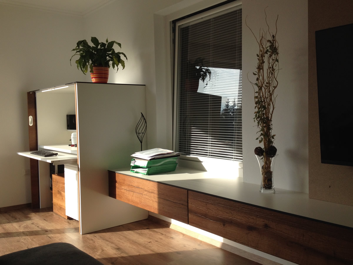 Karl Fröschl - KF-Lebensträume - Wohnzimmerschrank