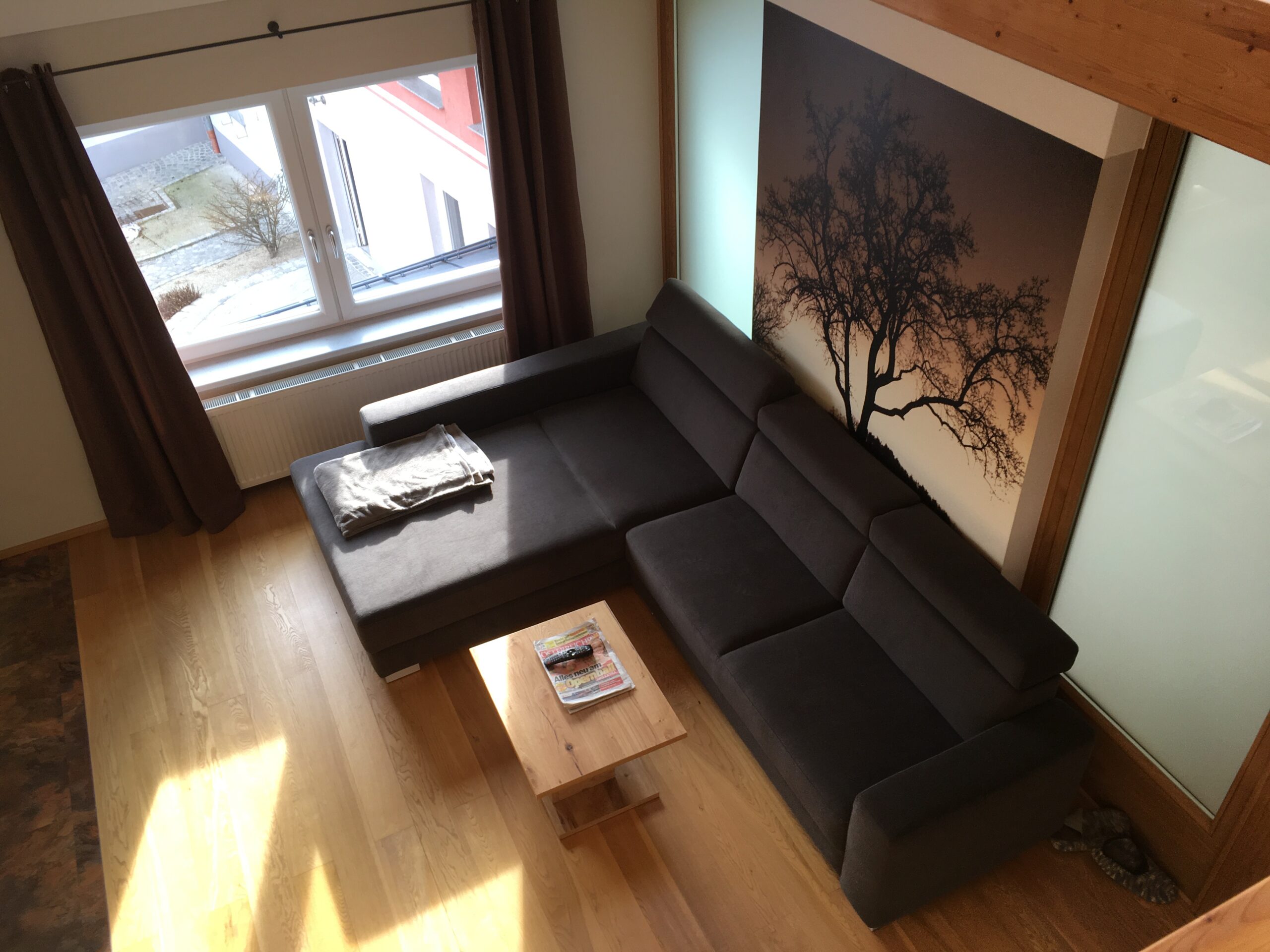 Karl Fröschl - KF-Lebensträume - Couch und Tisch