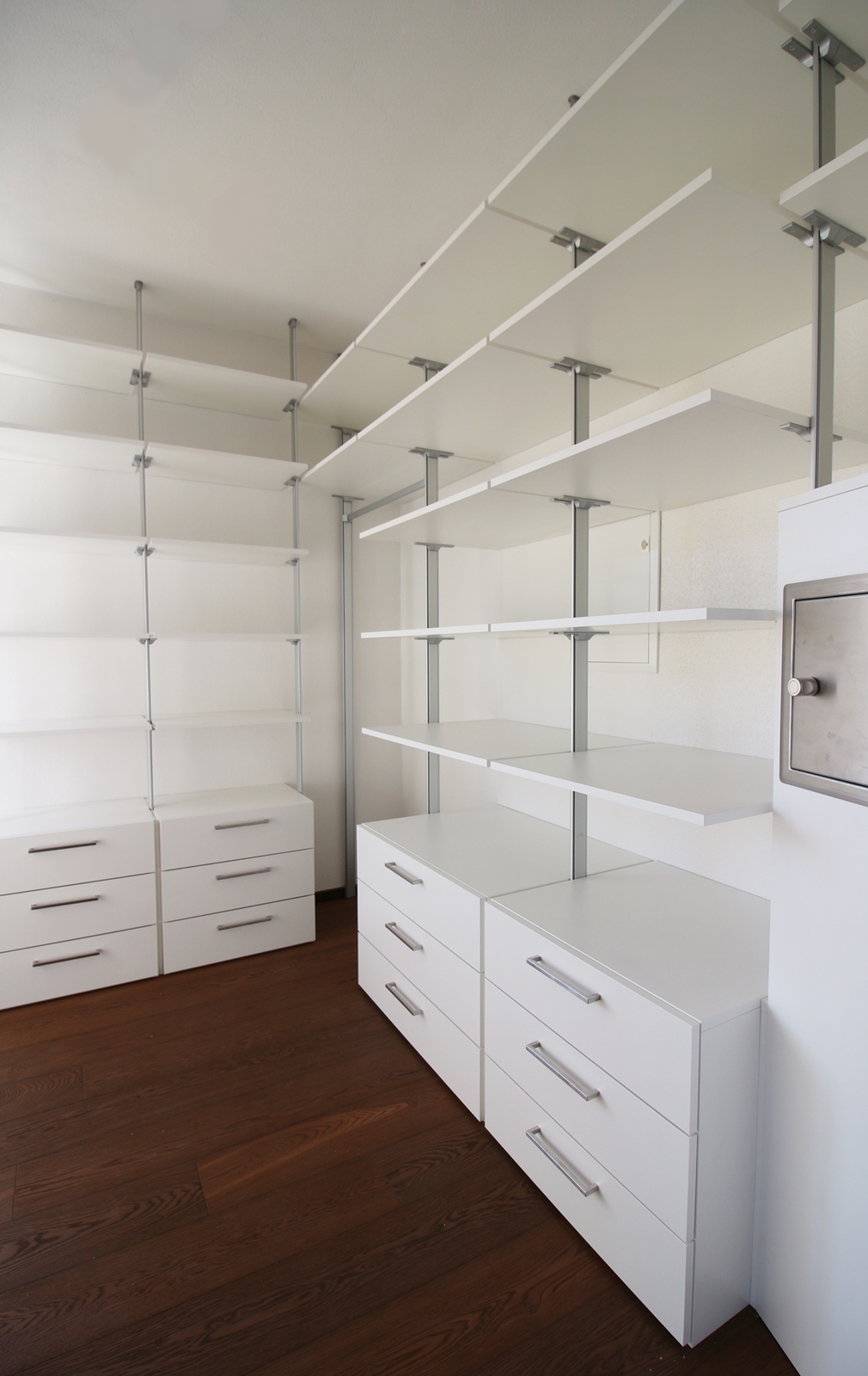 Karl Fröschl - KF-Lebensträume - Schrankraum